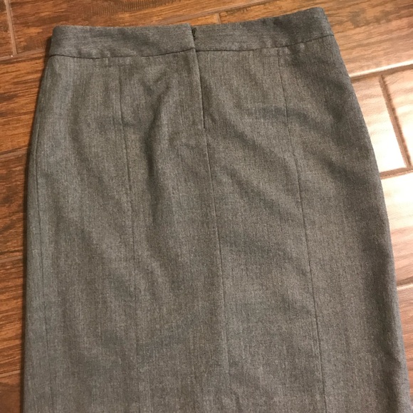 Ann Taylor Loft gray pencil skirt - Picture 1 of 4